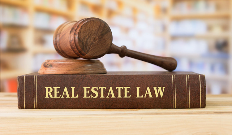 Real estate lawyer in Delhi